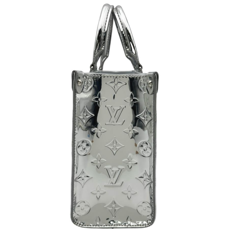 LOUIS VUITTON（ルイ・ヴィトン） オンザゴーPM M26373 シルバー