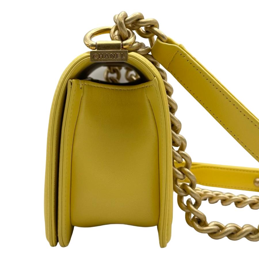 １週間限定値下げ　CHANEL ボーイシャネル　ラムスキン ゴールド金具 CHANEL（シャネル） ボーイ 20 A67085 27番台 イエロー ゴールド金具