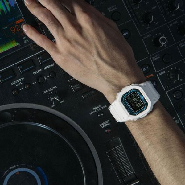 G-SHOCK カシオ DW-B5600SF-7JF メンズ 腕時計 Sci-fi worldシリーズ