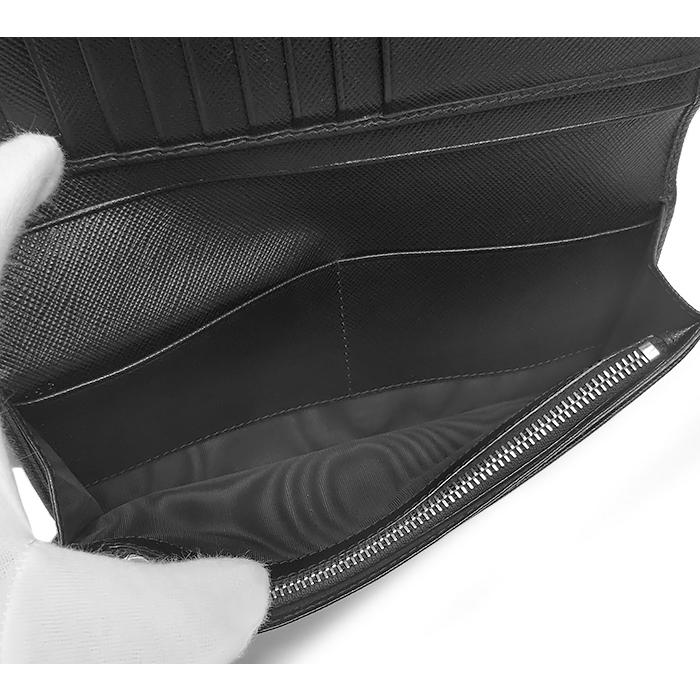 PRADA（プラダ） 【未使用 超美品】 二つ折り長財布 小銭入れ有り
