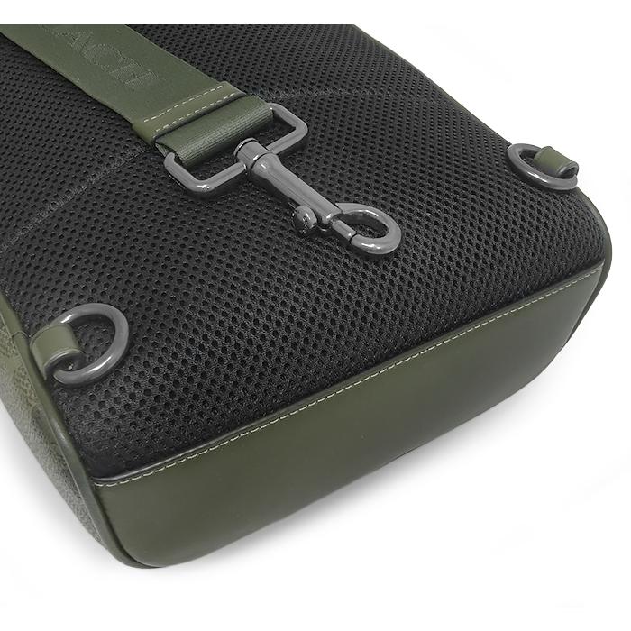 コーチ ボディバッグ ショルダーバッグ カモフラ PVCレザー 斜め掛け 黒 COACH（コーチ） 【送料無料 美品】 ボディバッグ ショルダーバッグ 鞄