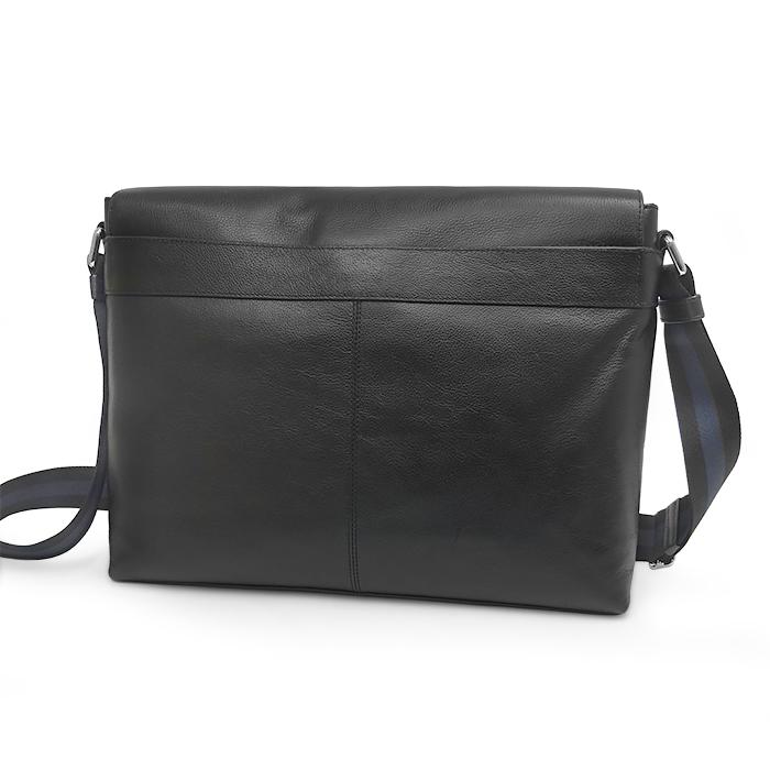 【美品】コーチ ショルダーバッグ メッセンジャー レザー ロゴ ブラック 黒色 COACH（コーチ） 【送料無料 美品】 斜めがけショルダーバッグ