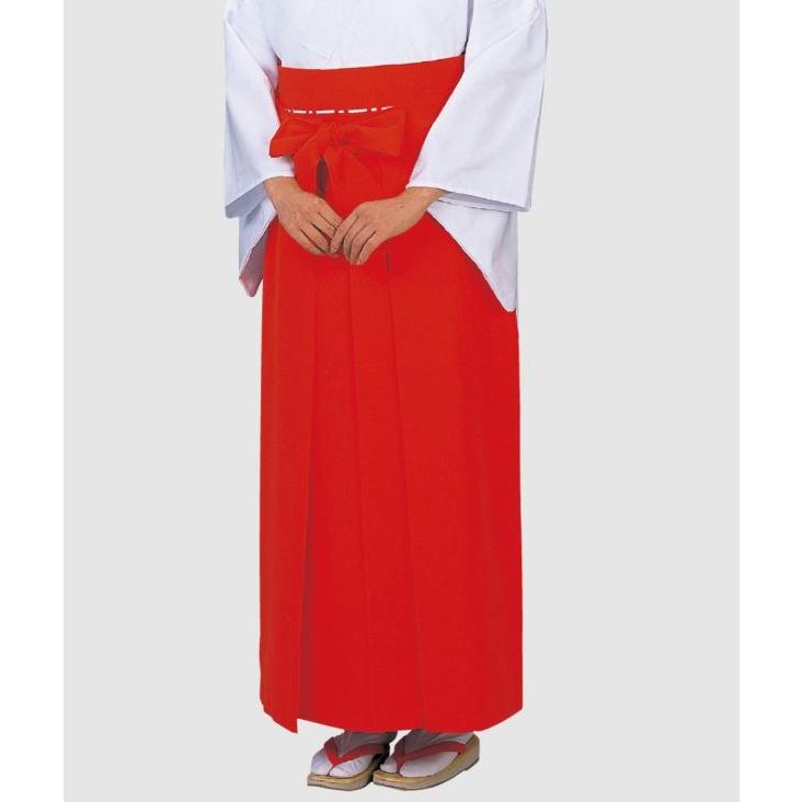 巫女袴（みこばかま）とは、主に神社で働く巫女が着用する袴のことです