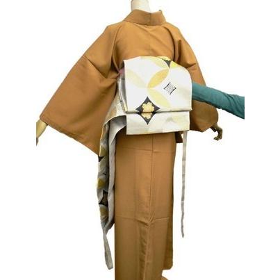 楽装帯、博多織名古屋帯。当店 オリジナル 楽装かんたん軽装帯。切らずにかんだ形に仕付け固定しています。の画像