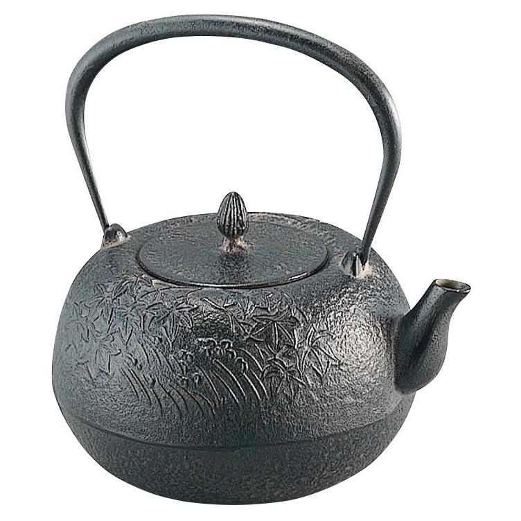【南部鉄器】鉄瓶 楓（かえで）Φ18xH23cm 約2.0L【IH対応】IKENAGA/池永鉄工 もみじがデザインされた南部鉄瓶