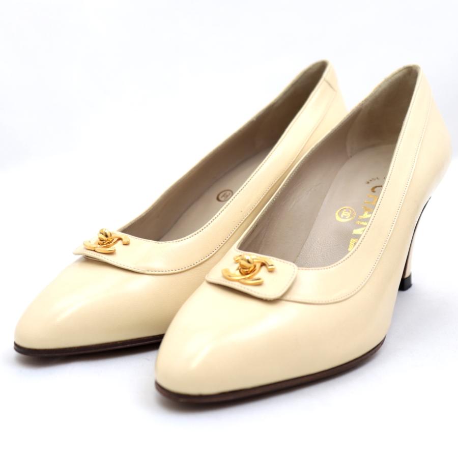 CHANELターンロックハイヒールパンプス