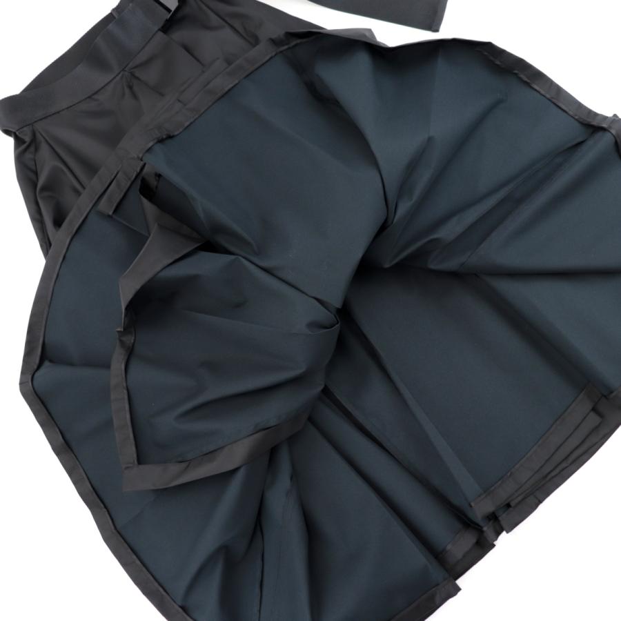 PRADA 新品同様 プラダ 21SS RE-NYLON ギャバジンスカート PRADA 新品同様 プラダ 21SS RE-NYLON ギャバジンスカート