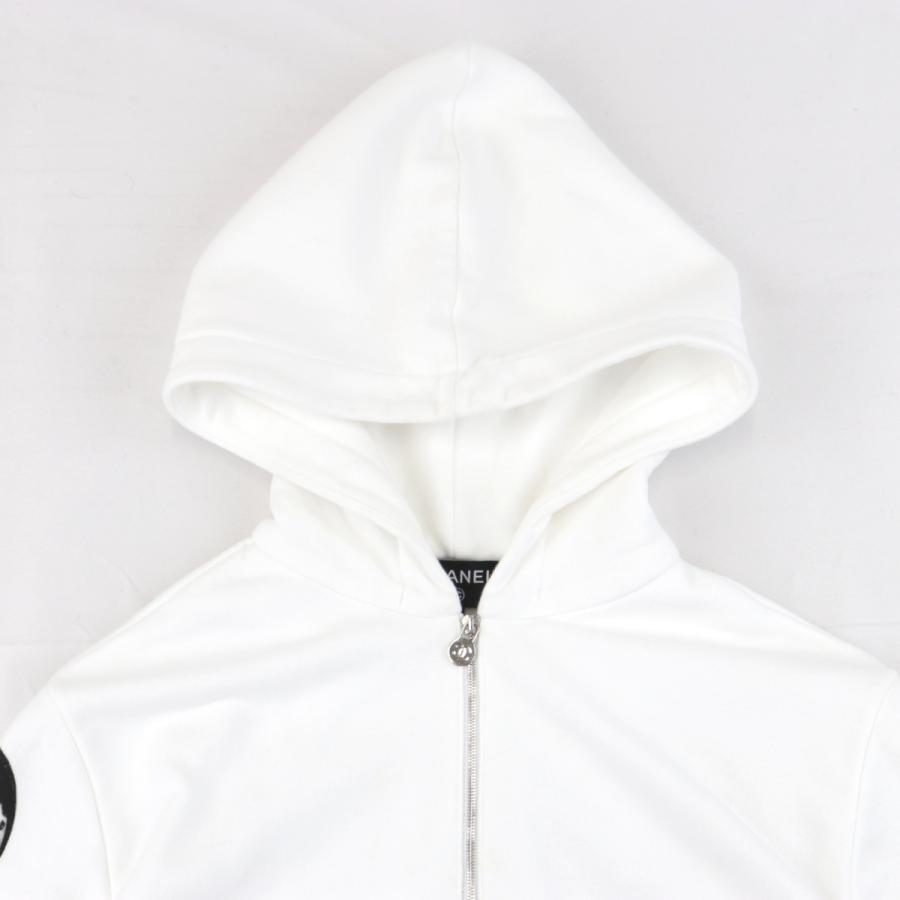 CHANEL ホワイト ジップアップパーカー　スウェット 中古・古着通販】CHANEL (シャネル) グラフティロゴジップアップ
