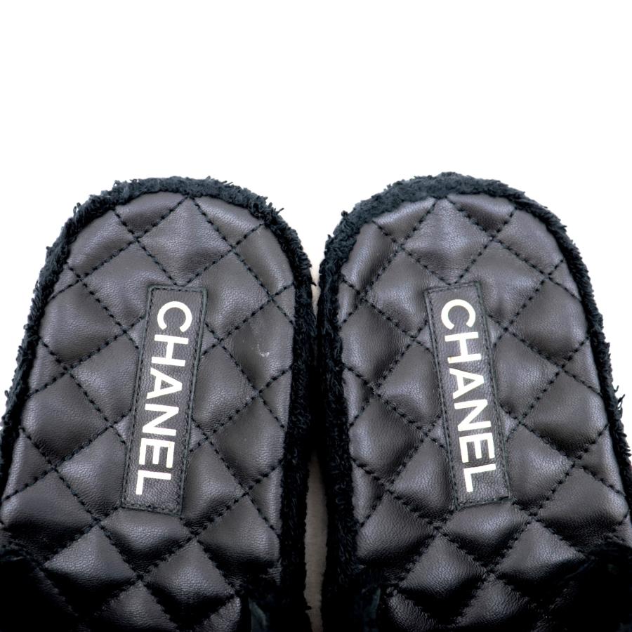 CHANEL 美品 シャネル 21M マトラッセ ココマーク パイルスライド 