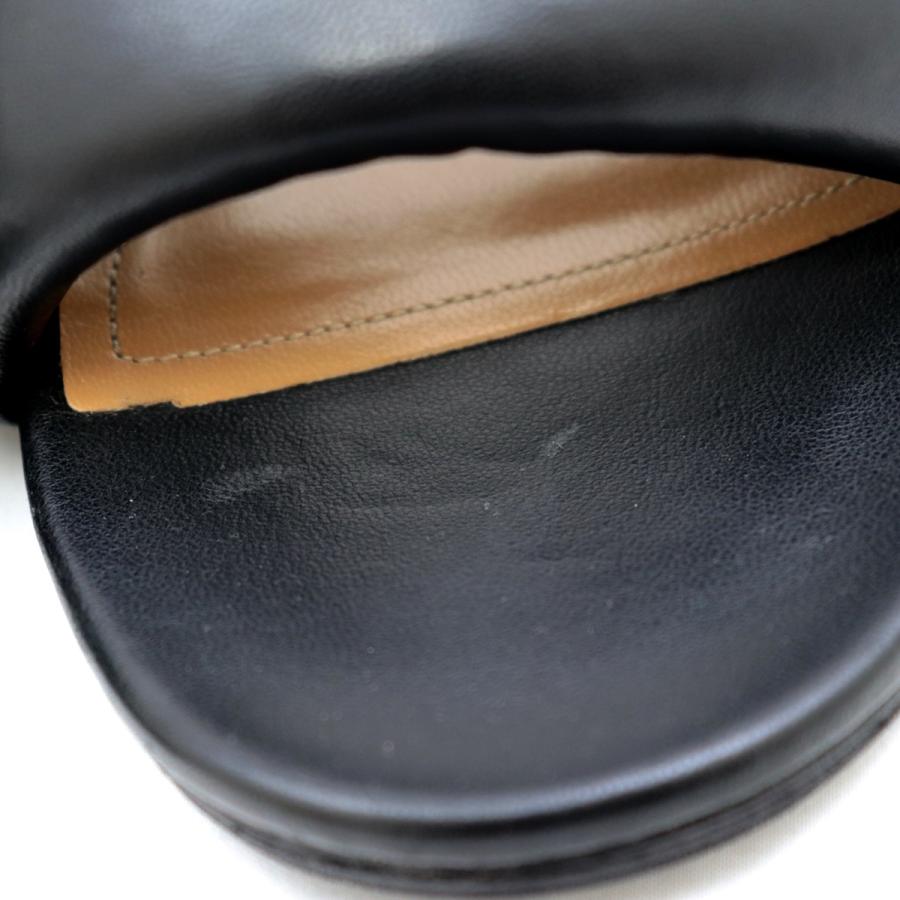 LOEWE 美品 ロエベ アナグラム パデッド レザーミュール LOEWE 美品 ロエベ アナグラム パデッド レザーミュール