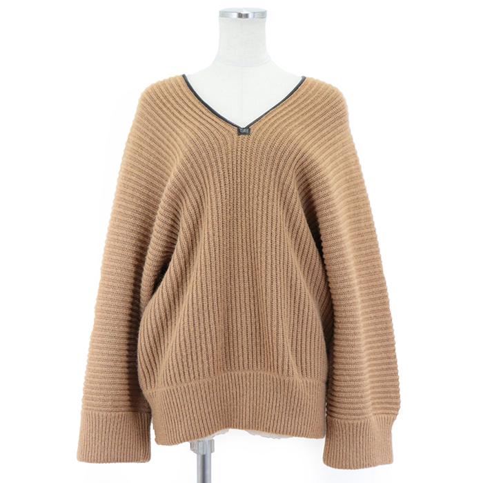 【極美品】HERMES エルメス 2010AW 鹿革 レザーパイピング Vネック ニット キャメル100％ リブ編み プルオーバー セーター レディース サイズ 42 キャメル イタリア製 HERMES（エルメス） 【極美品】HERMES 2010AW 鹿革 レザーパイピング V