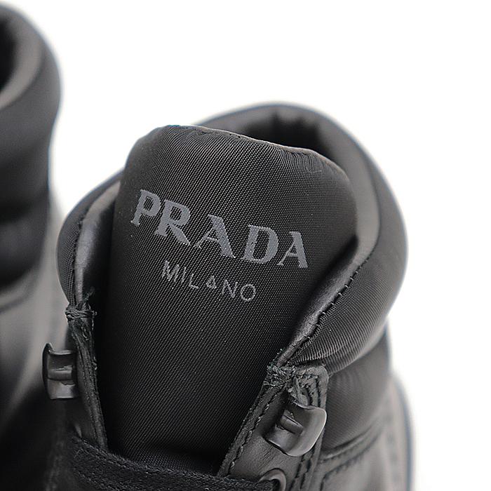 PRADA 【美品】プラダ ハイカット レースアップ レザー PRADA 【美品】プラダ ハイカット レースアップ レザー