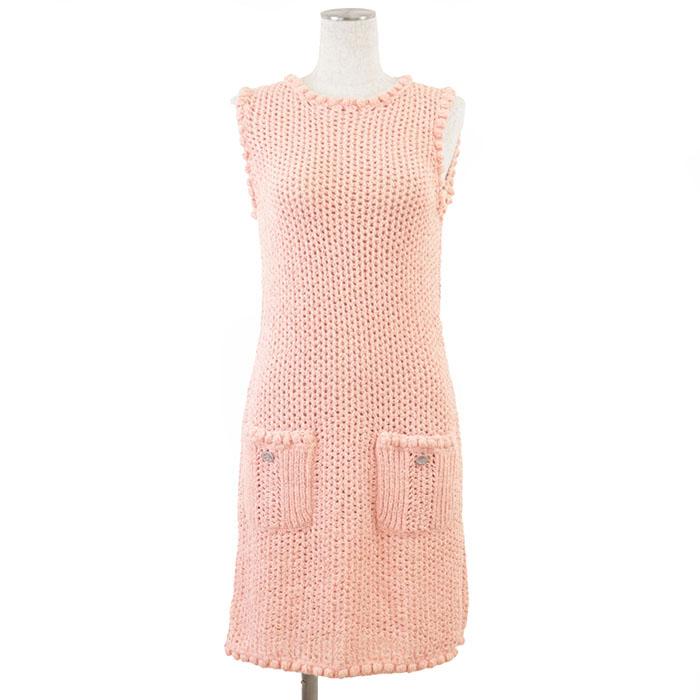 CHANEL❤️シャネル☆可愛い☆胸にロゴボタン付☆ノースリーブニット