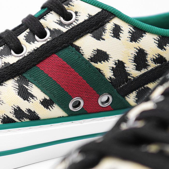 ぐっちレオです。 GUCCI 【美品】GUCCI グッチ スニーカー レオパード ヒョウ柄