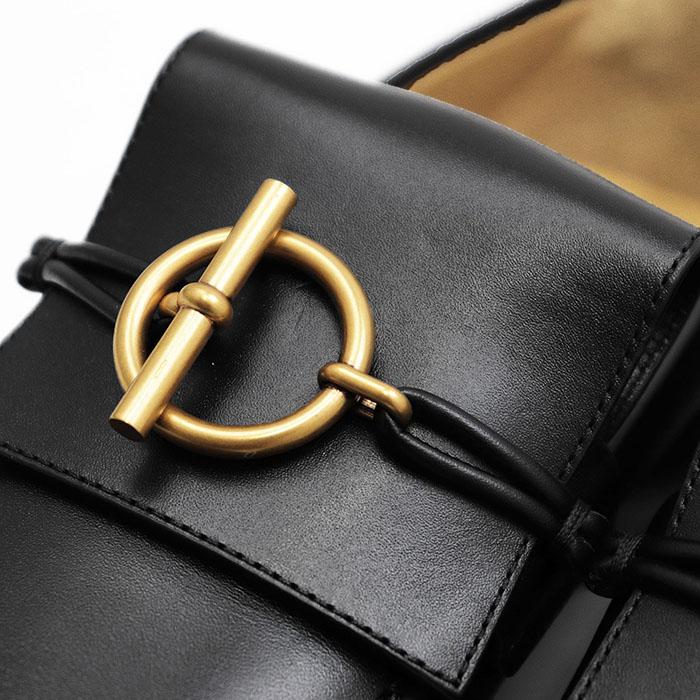 エルメス　黒のローファー 金色のHロゴ付き HERMES（エルメス） 【新品同様】HERMES ローファー インパクト H ロゴ