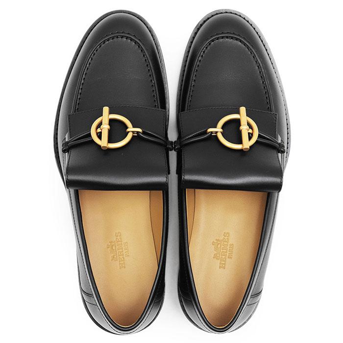 エルメス　黒のローファー 金色のHロゴ付き HERMES（エルメス） 【新品同様】HERMES ローファー インパクト H ロゴ