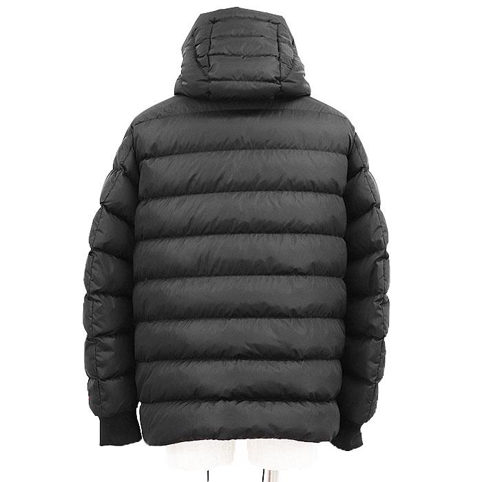 MONCLER（モンクレール） MONCLER BORN TO PROTECT ダウンジャケット