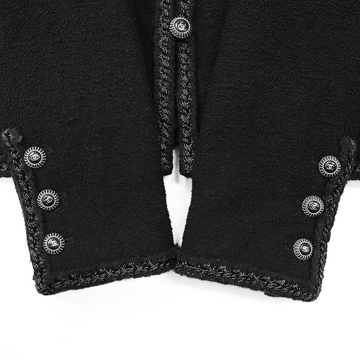 未使用　CHANEL シャネル ココマークジップ シャイニー　ジャケット 半袖 CHANEL（シャネル） 【美品】CHANEL ジャケット リトルブラック P33858