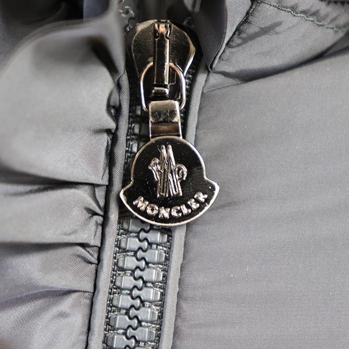 MONCLER（モンクレール） 【美品】MONCLER ダウンジャケット VENNAL 