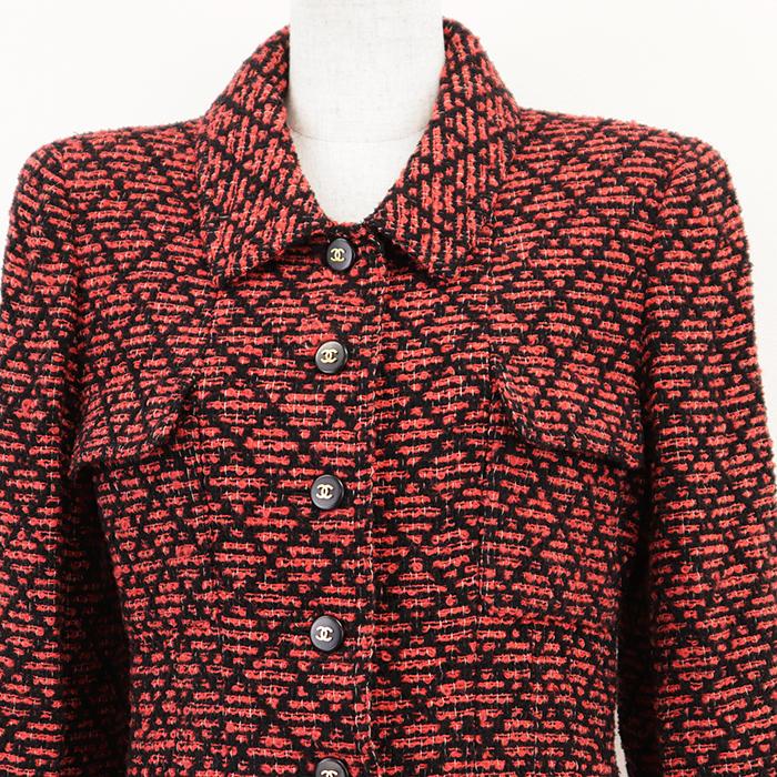 【美品】CHANEL BOUTIQUE シャネル ブティック ヴィンテージジャケット 38 レディース 95A P05767 ツイード COCOマークロゴボタン 黒 赤の画像