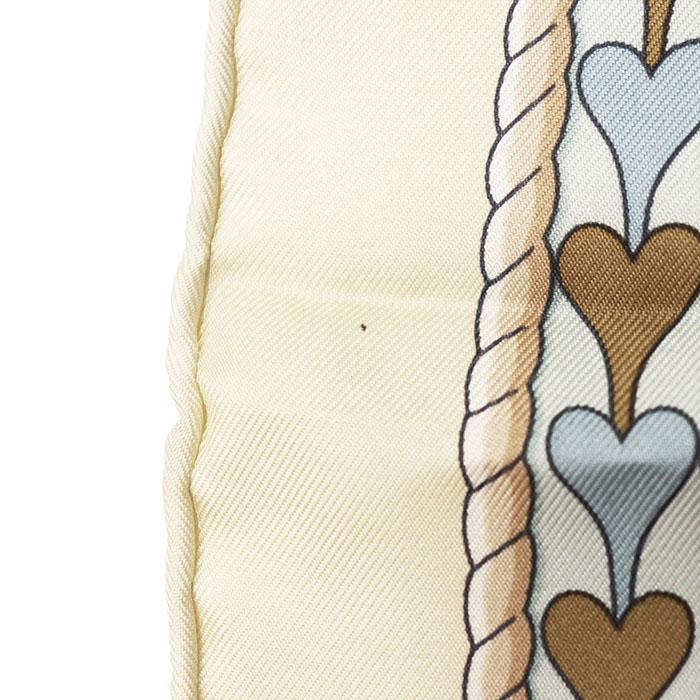 【新品同様】HERMES エルメス カレ90 Harnais de Coeur アルネ・ドゥ・クール ロゴ ホース 馬車 シルク100% スカーフ アイボリー 仏製_4