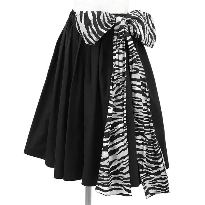 PRADA（プラダ） SALE【極美品】PRADA フレアスカート 38 レディース