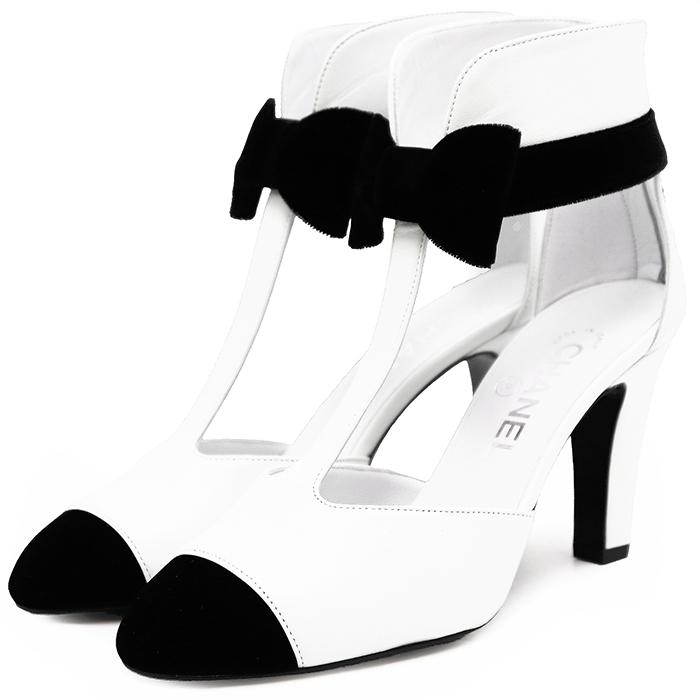 シャネル パンプス ヒール ココマーク 白×黒 35 1/2 約22.5cm相当 CHANEL（シャネル） 【未使用】CHANEL パンプス 37C レディース ベロア