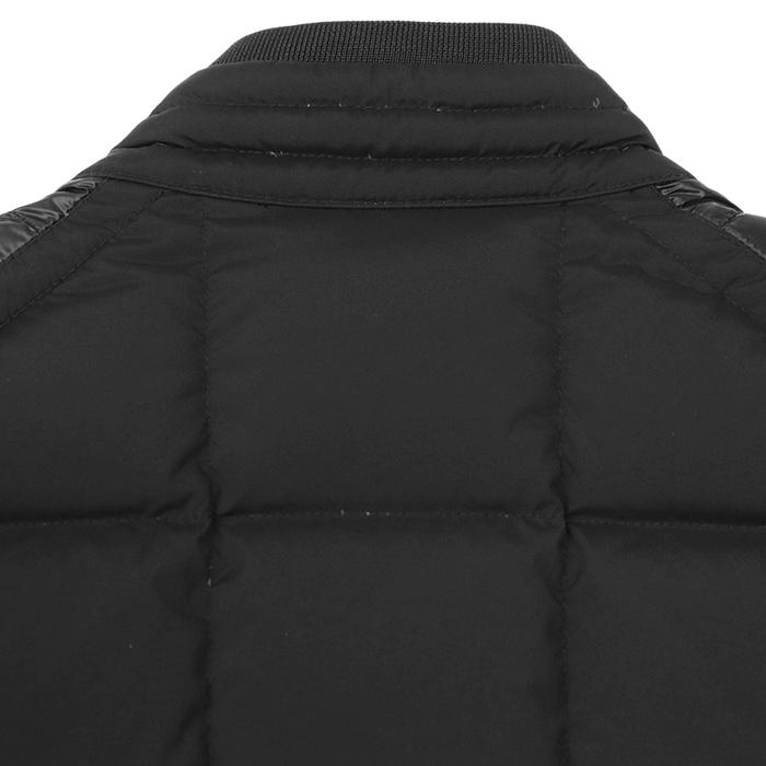 MONCLER（モンクレール） 【美品】MONCLER ダウンベスト HOLSTEINER 