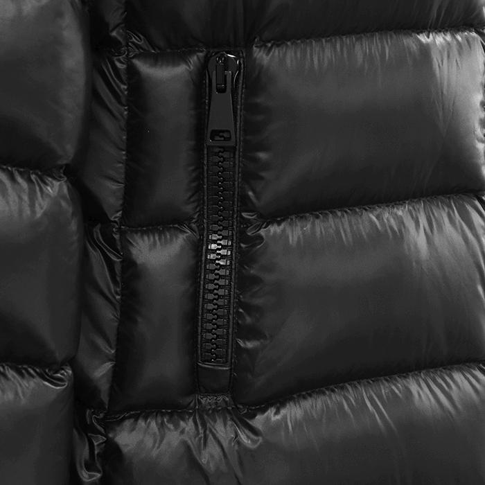 MONCLER（モンクレール） 【極美品】MONCLER ライトダウンジャケット 