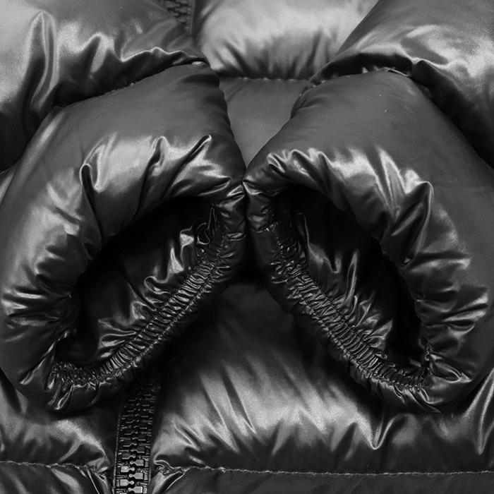 MONCLER（モンクレール） 【極美品】MONCLER ライトダウンジャケット 