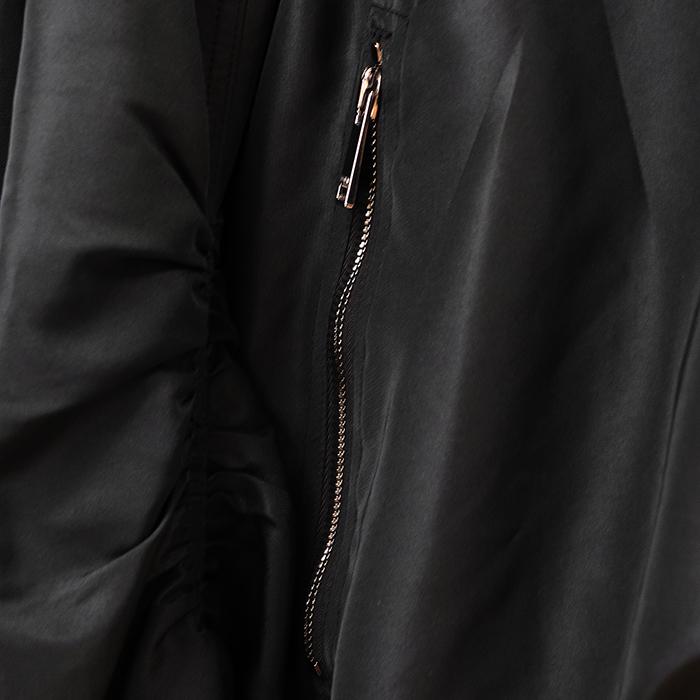 Valentino ヴァレンチノ ブルゾン サイズ 40 レディース VLTN フロント