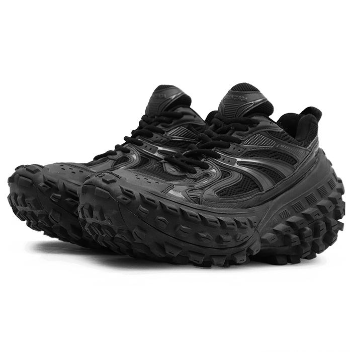 BALENCIAGA（バレンシアガ） スニーカー 43 DEFENDER BOUNCER SNEAKER