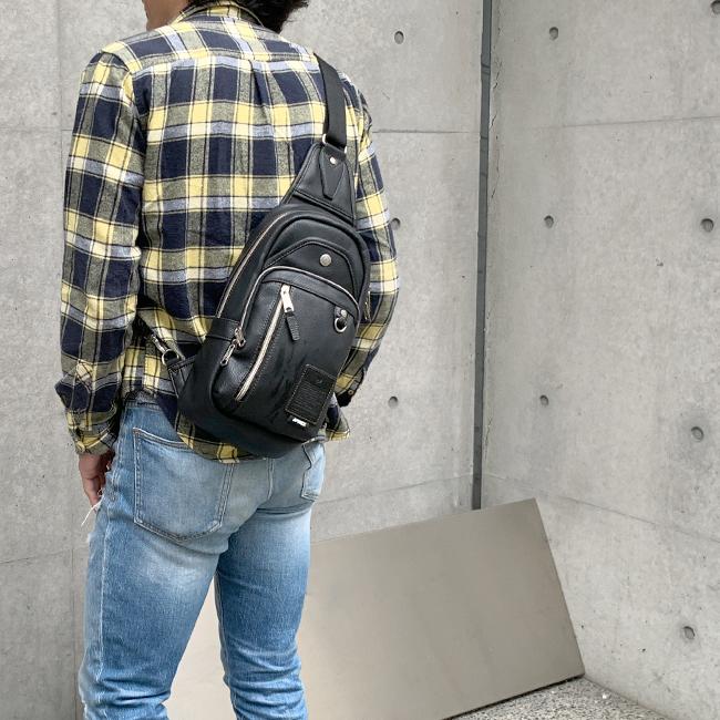 AVIREX（アヴィレックス） アビレックス ボディバッグ ワンショルダー