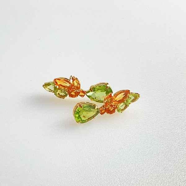 新品　K18 天然石シトリン　ペリドットピアス ペリドット/シトリン K18ピアス(ペアシェイプ/8月誕生石