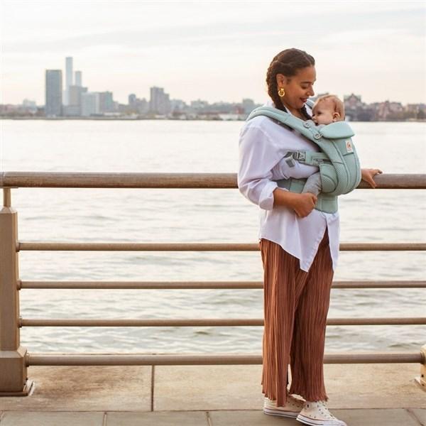 ergobaby エルゴベビー オムニブリーズ セージグリーン ERGO ergobaby エルゴベビー オムニブリーズ セージグリーン ERGO