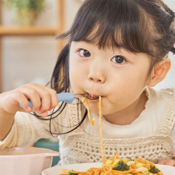 エジソンのフォーク＆スプーン ケイジェイシー 1.5歳ごろ〜 EDISONmama