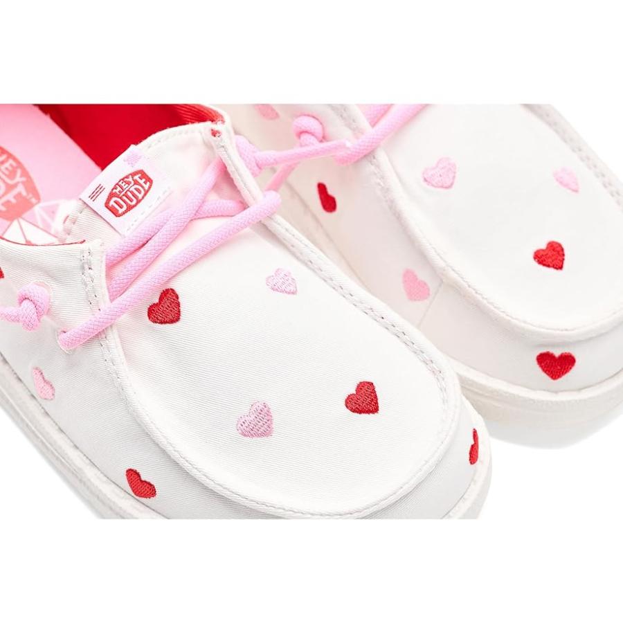 Hey Dude Kids  Wendy Embroidered Hearts (Toddler) キッズ・ジュニア Loafers White/Mu_5