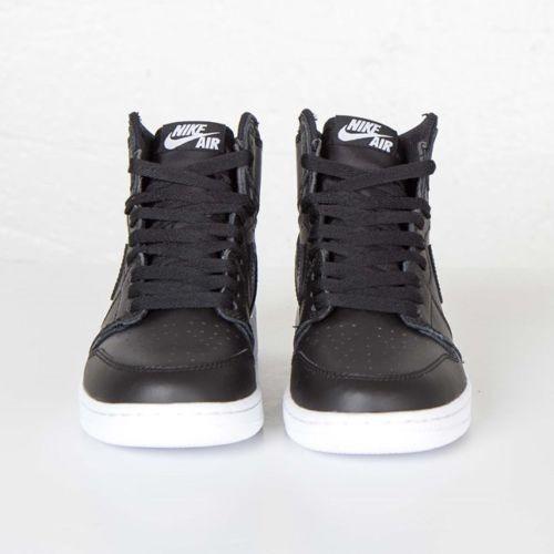 NIKE（ナイキ） AIR JORDAN 1 RETRO High OG BG BLACK WHITE 575441