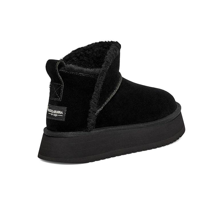 UGG W KARA ブラック 8 (USA) UGG (アグ) ヌバックレザー バックル ストラップサンダル CORA