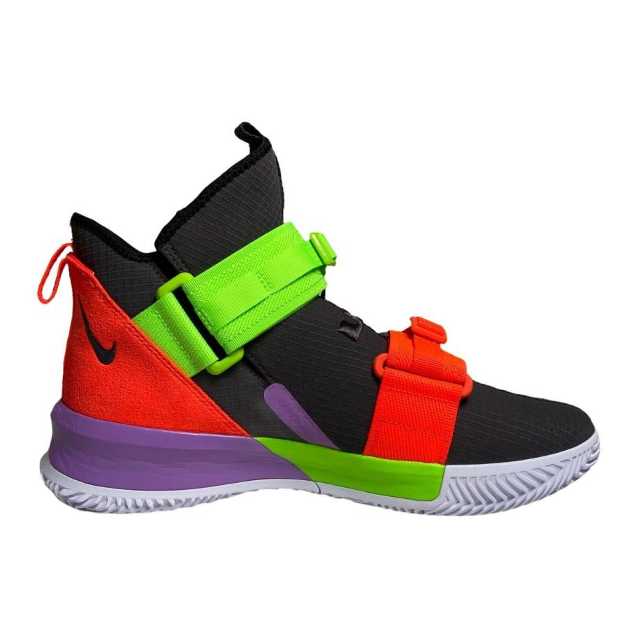 NIKE（ナイキ） レブロン ソルジャー Lebron Soldier 13 XIII SFG