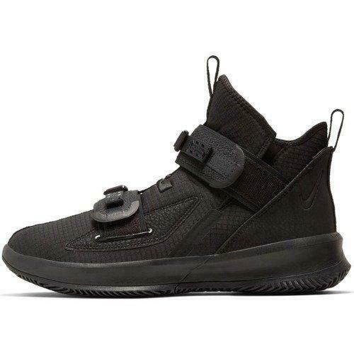 スカイ　NIKE   レブロン　ソルジャー　13   28cm NIKE（ナイキ） レブロンソルジャー Lebron Soldier 13 XIII SFG