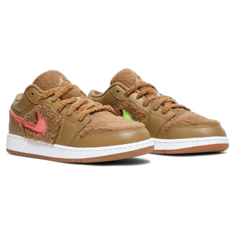 NIKE（ナイキ） エアジョーダン ワン Air Jordan 1 Utility Teddy Bear 
