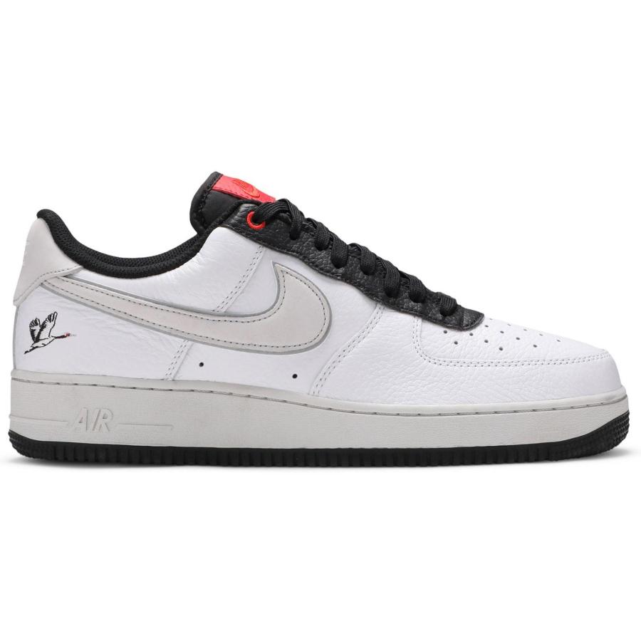 NIKE（ナイキ） DA8482-100 Nike エアフォース 1 '07 LX 'Crane