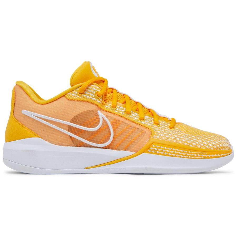 NIKE（ナイキ） FQ3391-700 サブリナ 1 TB 'ユニバーシティ ゴールド