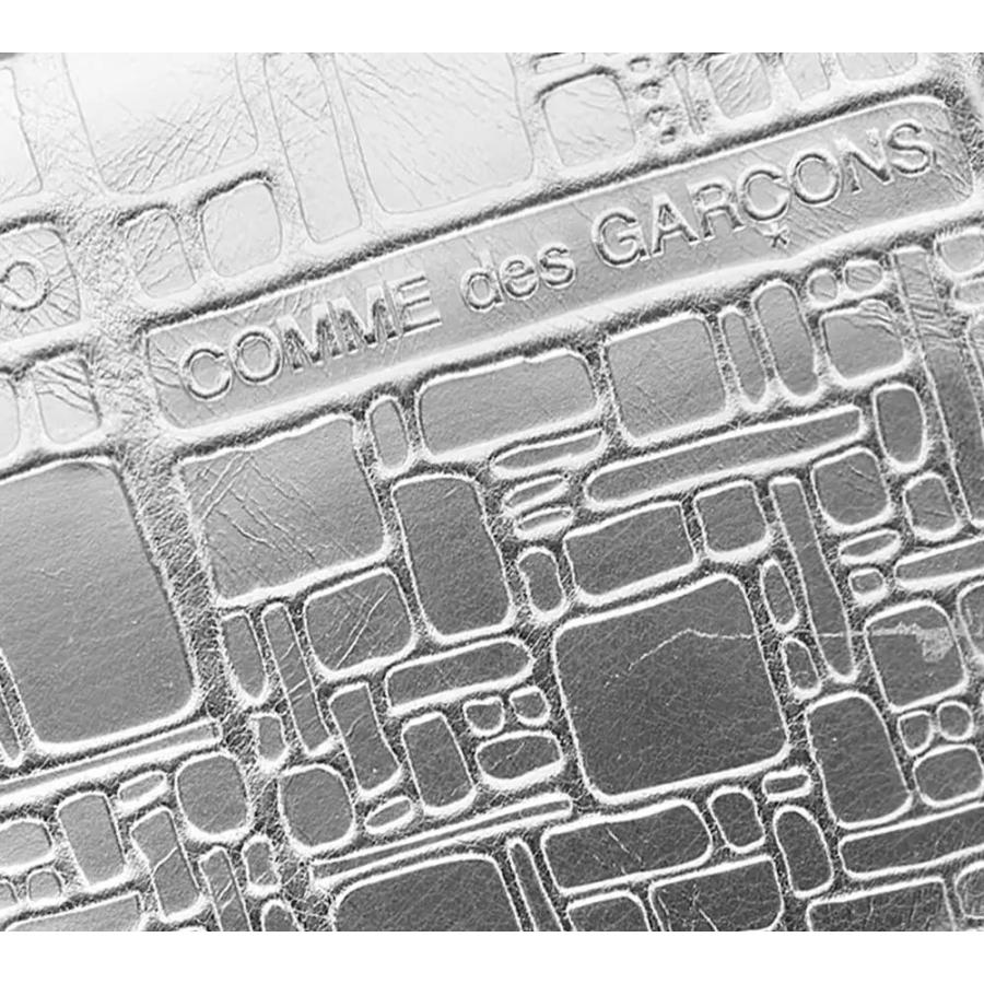 コムデギャルソン COMME des GARCONS レザー二つ折り財布 ゴールド シルバー メタリック ラウンドファスナー エンボスロゴ EMBOSSED LOGOTYPE SA2100EGの画像