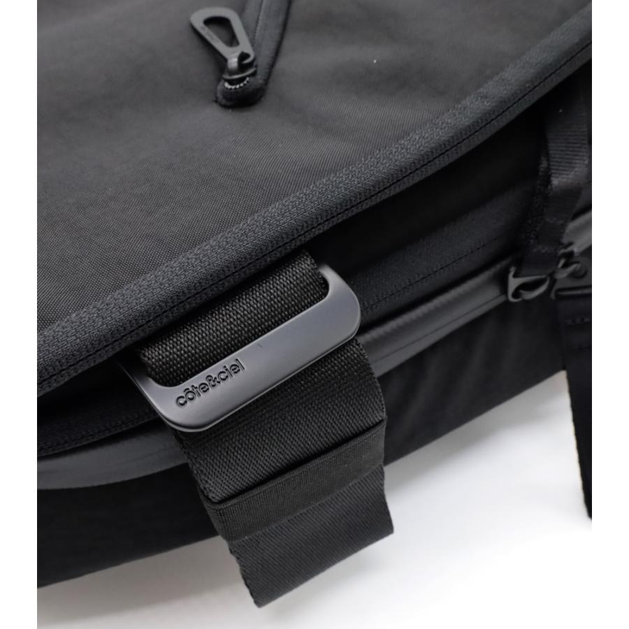 並行輸入品 コートエシエル Cote&Ciel Isar M Round Carbon Black イザール リュック バックパック CC-29201 ノートパソコンケース 16インチ PCの画像