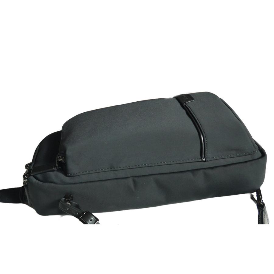 TUMI（トゥミ） HARRISON グレゴリー スリング ボディバッグ 斜めがけ