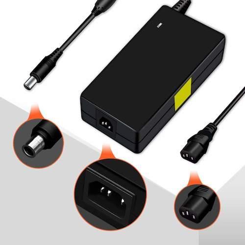 Jackery ACアダプター300W(ポータブル電源1500(PTB152)専用