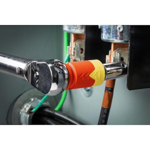 エイペックス eSHOKーGUARD[[TM上]] 9.5mm 絶縁ソケットアダプター ( CAEAD324 ) APEX TOOL GROUP社 |  | 02