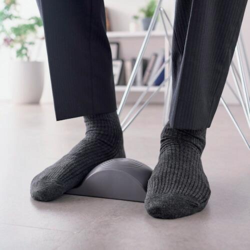 ELECOM ( エレコム )　エクリアストレッチ／靴のままでも使えるフットストレッチボード／オフィスストレッチ／グレ− ( HCK-SBDGY ) (メーカー取寄) |  | 04